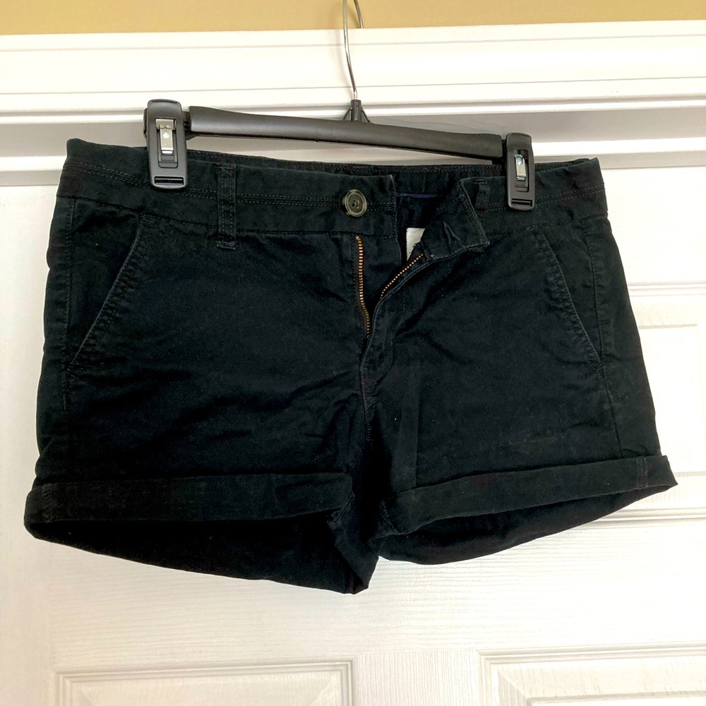 Black midi AE shorts size 8